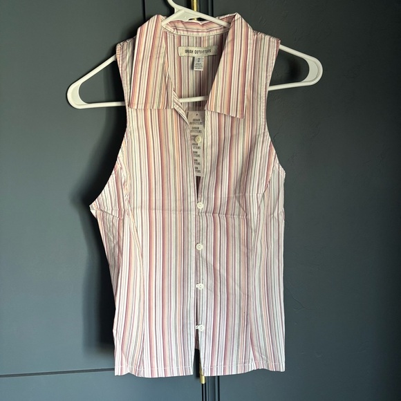NWT Urban Outfitters party girl cotton-blend button down sleeveless shirt size S - Picture 2 of 6